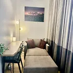 New, Quiet, Premium Design, Free Locked Parking 公寓 里加