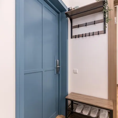 New, Quiet, Premium Design, Free Locked Parking Appartement