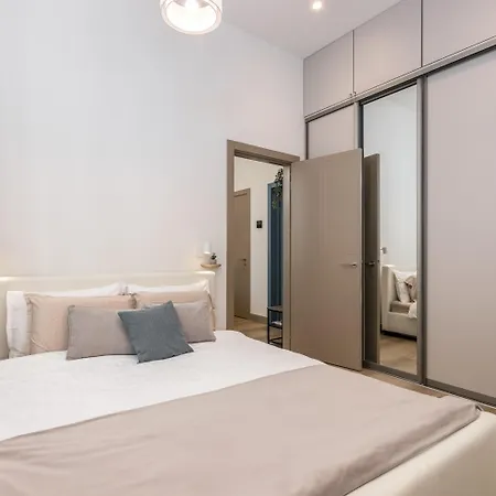 Experience World Class Service At New, Quiet, Premium Design Apartment In City Centre, Self Check-In